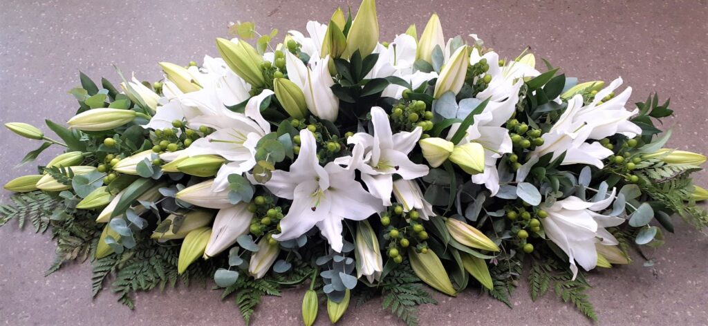 white-funeral-flower-bouquet